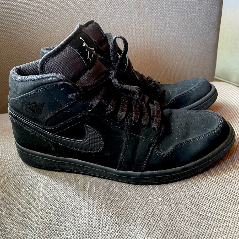 Nike Air Jordan 1 retro mid